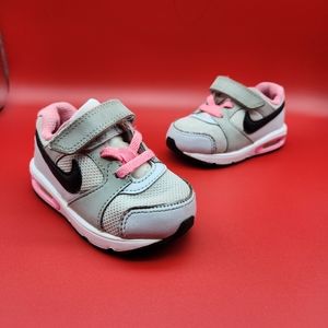 NIKE AIR MAX COLISEUM RCR RACER Black White Safety Orange 580416-100